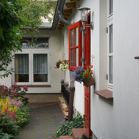 Ferienwohnung Hofidyll - Warnemuende รอสต็อค ภายนอก รูปภาพ