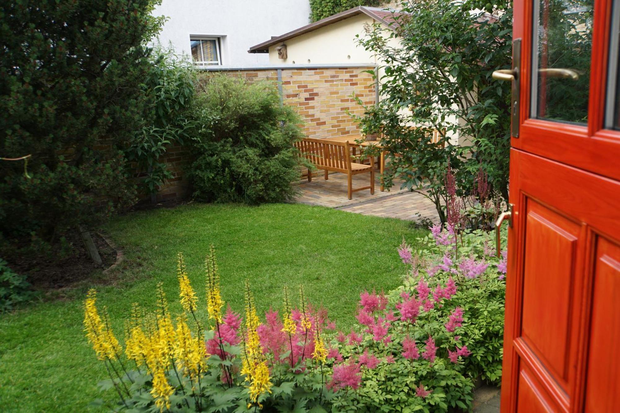 Ferienwohnung Hofidyll - Warnemuende รอสต็อค ภายนอก รูปภาพ